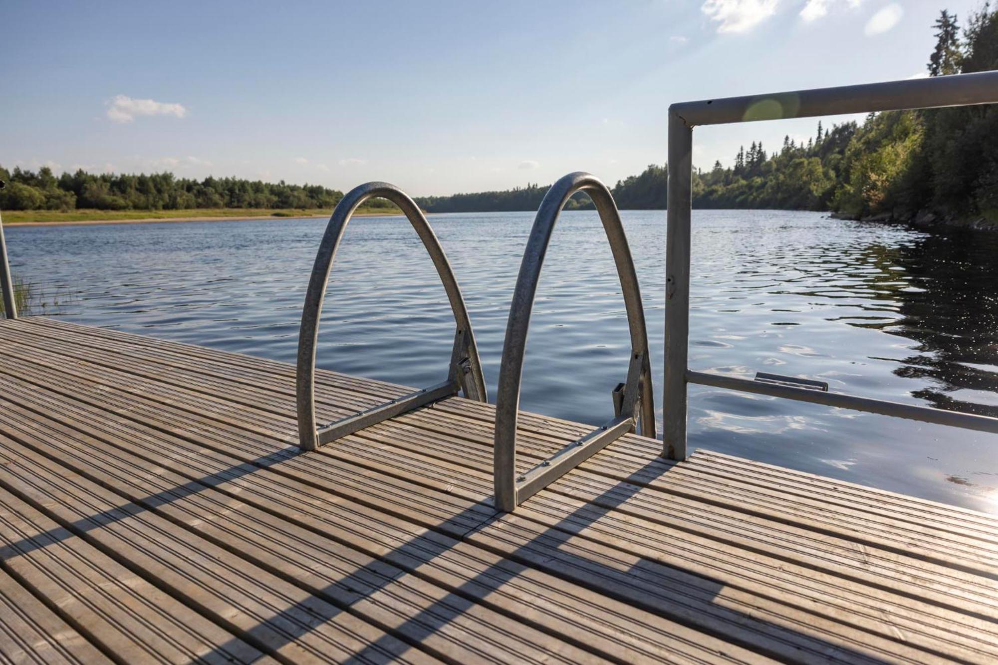 Arctic River Resort Ivalo Exterior photo
